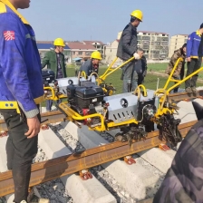 Compact clip machine for fastclip